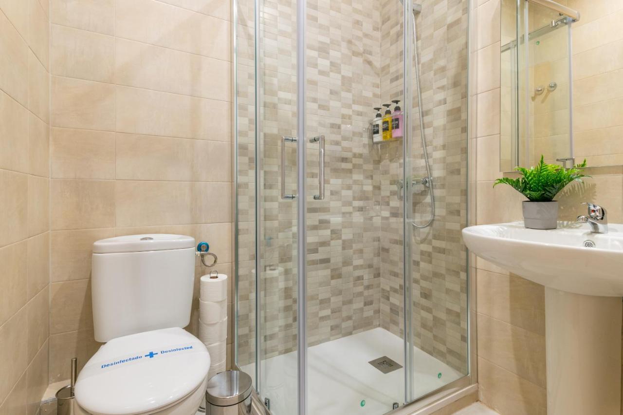 Centrico Apartamento Con 3 Banos En Puerta Del Sol Y Atocha Madrid Exteriér fotografie