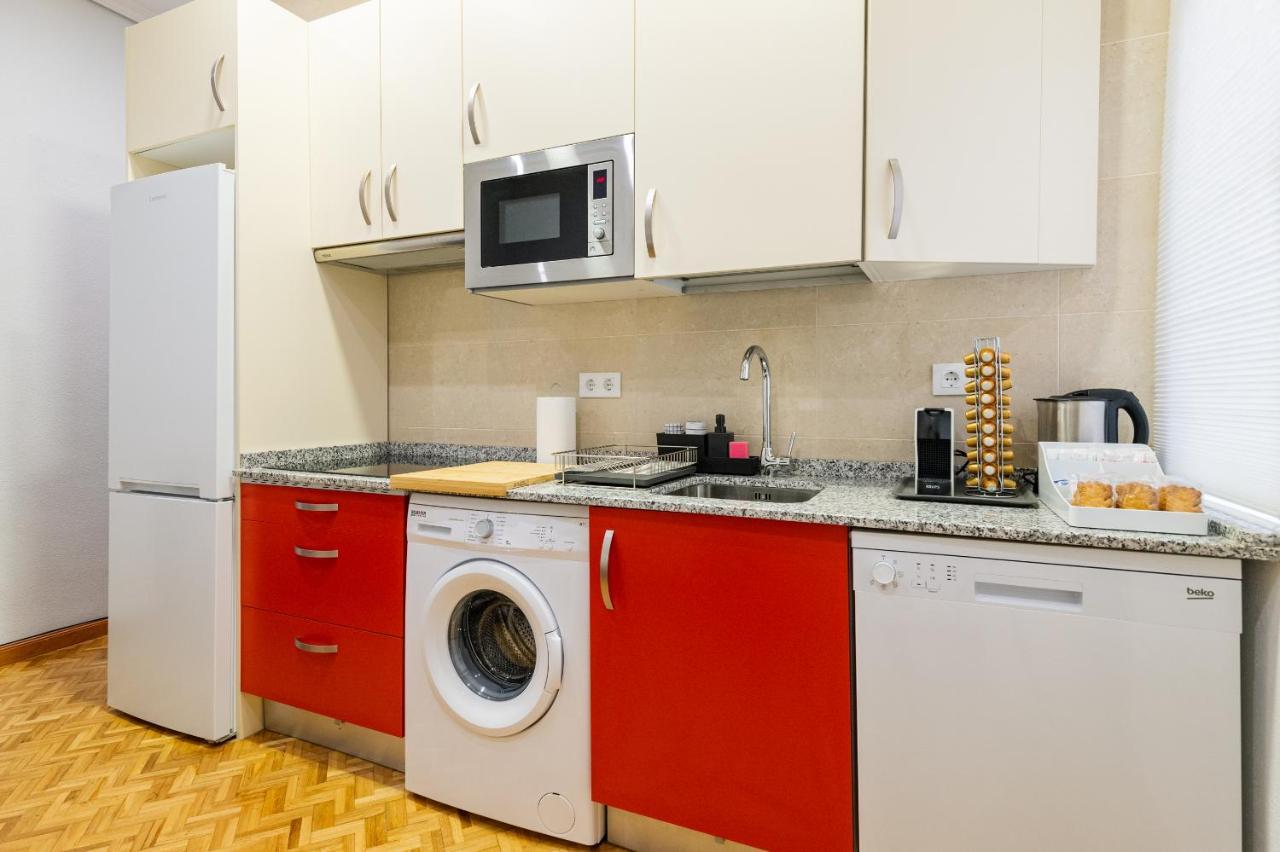 Centrico Apartamento Con 3 Banos En Puerta Del Sol Y Atocha Madrid Exteriér fotografie