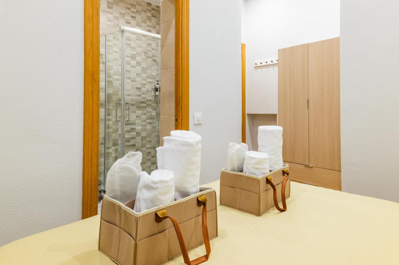 Centrico Apartamento Con 3 Banos En Puerta Del Sol Y Atocha Madrid Exteriér fotografie